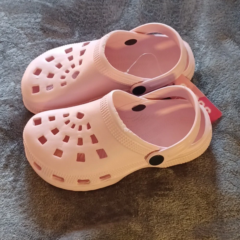 NWT PLEASE READ AD ON THESE!!!! CLOGS SIZE 13/1